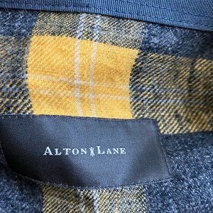 Alton Lane 100% linen button down. Fits like an XL